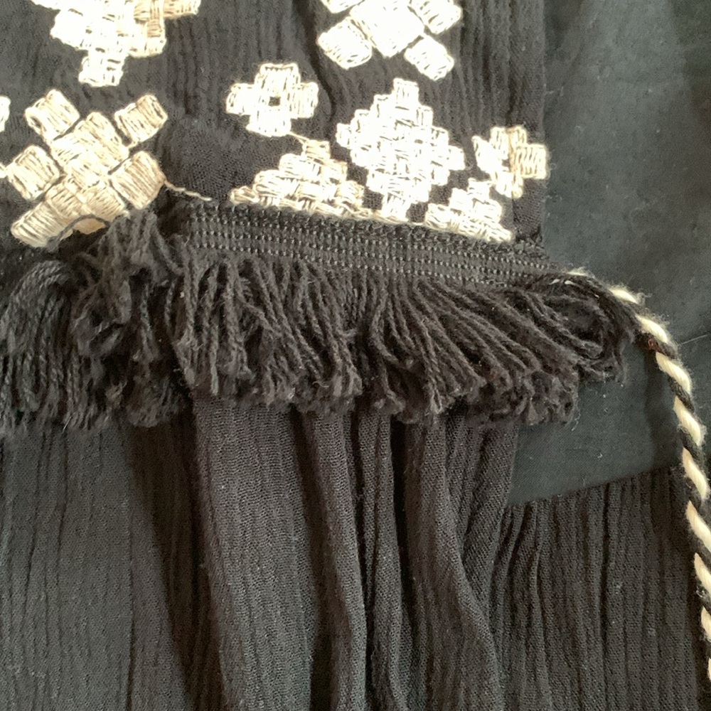 Embroidered peasant top jacket - Picture 4 of 8